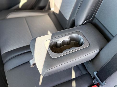 Used 2018 Ford Escape SE image 28