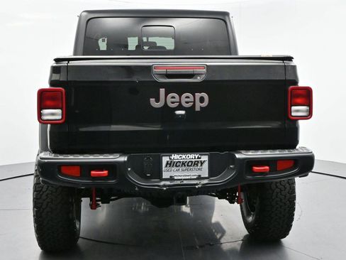 Used 2020 Jeep Gladiator Rubicon AWD/4WD image 6