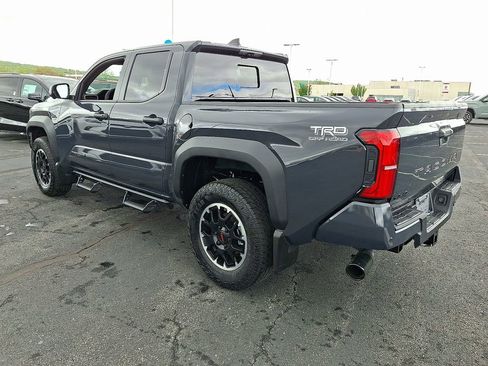New 2026 Toyota Tacoma TRD Off-Road AWD/4WD image 5