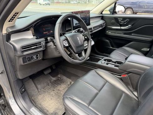 Used 2023 Lincoln Corsair AWD w/ Equipment Group 101A image 11