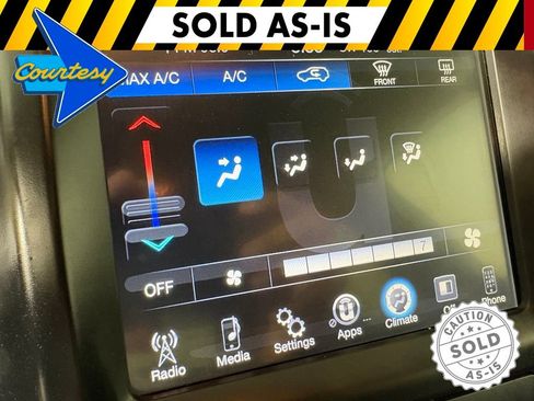 Used 2018 Jeep Cherokee Latitude Plus FWD image 28