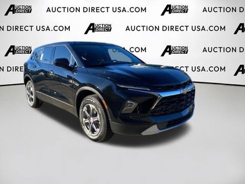Used 2023 Chevrolet Blazer LT w/ Driver Confidence Package image 3