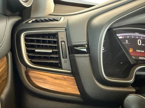 Used 2019 Honda CR-V Touring image 16