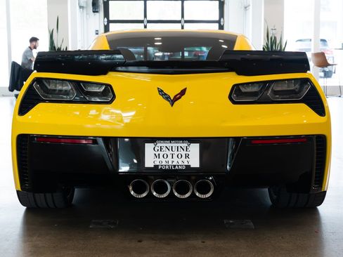 Used 2019 Chevrolet Corvette Z06 RWD image 5