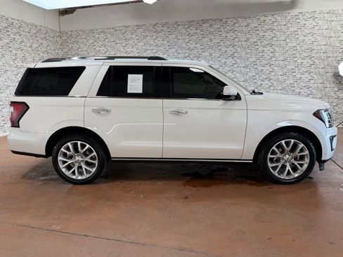 Used 2019 Ford Expedition Limited w/ Equipment Group 302A RWD image 6