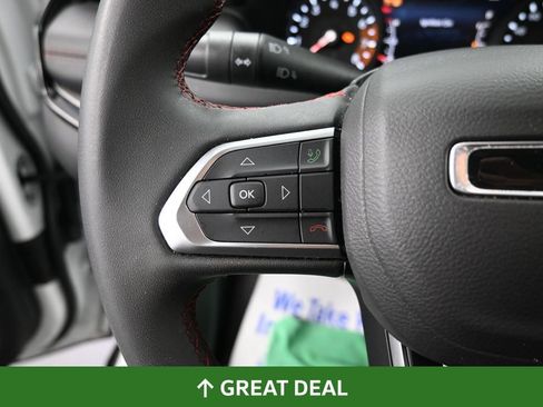 Used 2025 Jeep Compass Trailhawk AWD/4WD image 34