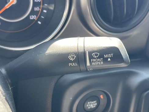Used 2018 Jeep Wrangler Unlimited Sport S AWD/4WD image 24