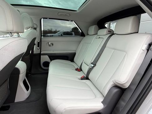 Used 2024 Hyundai Ioniq 5 Limited image 23