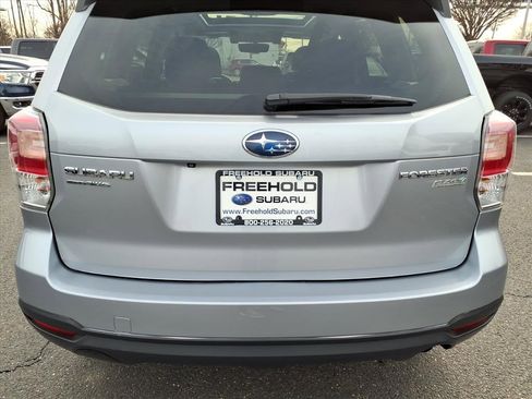 Used 2017 Subaru Forester 2.5i Premium image 5