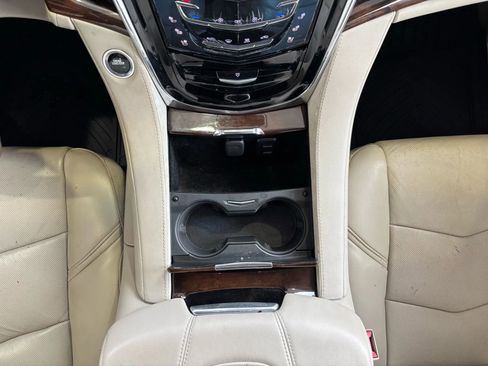 Used 2017 Cadillac Escalade ESV Luxury image 19