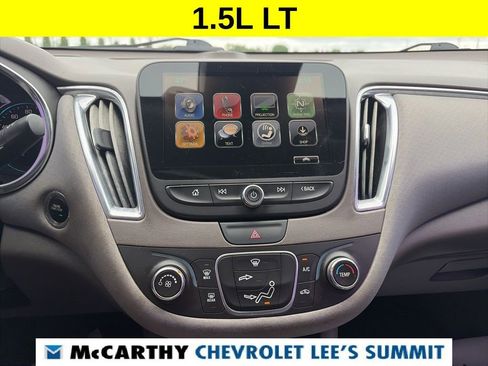 Used 2018 Chevrolet Malibu LT w/ Driver Confidence Package FWD image 7