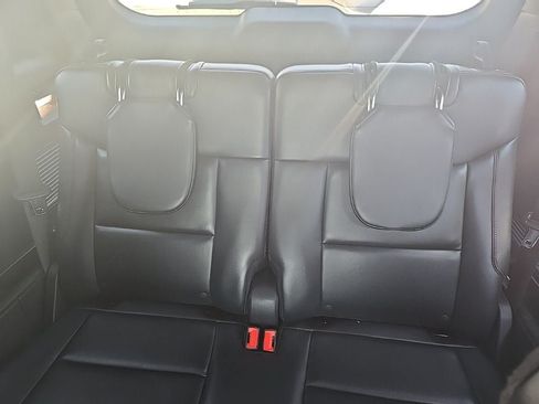 Used 2025 Ford Explorer ST-Line AWD/4WD image 25