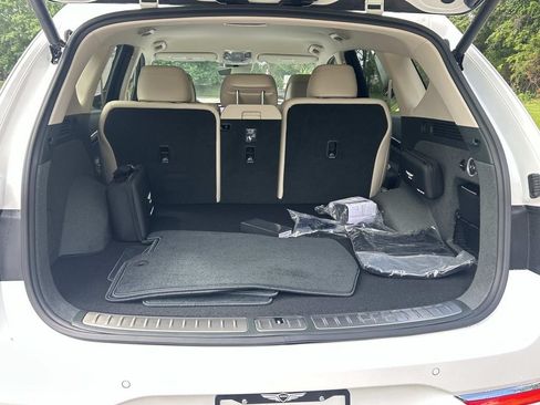 New 2026 Genesis GV80 2.5T RWD image 13