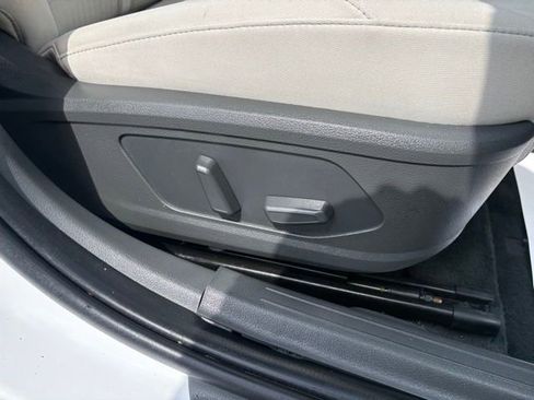 Used 2025 Hyundai Sonata SEL FWD image 28