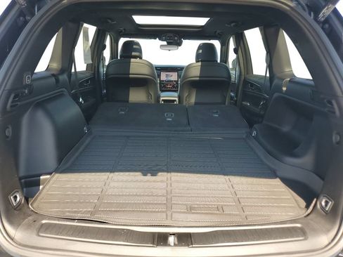 Used 2024 Jeep Grand Cherokee Limited AWD/4WD image 29