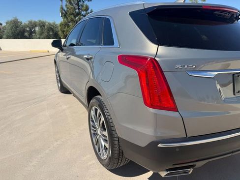Used 2017 Cadillac XT5 Premium Luxury image 11