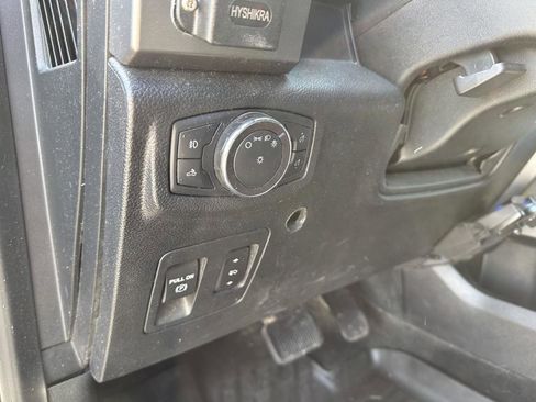 Used 2019 Ford F150 XLT w/ Equipment Group 302A Luxury AWD/4WD image 18