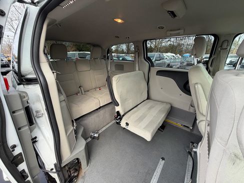 Used 2015 Dodge Grand Caravan SE w/ Quick Order Package 29E SE image 20
