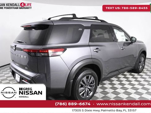 New 2024 Nissan Pathfinder SV w/ SV Premium Package image 8