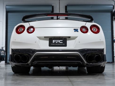 Used 2017 Nissan GT-R Premium image 81