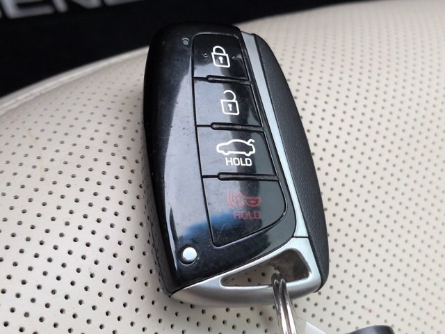 Used 2016 Hyundai Genesis 3.8 w/ Option Group 04 RWD image 29