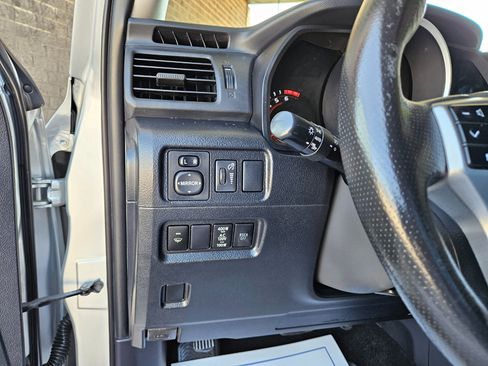 Used 2010 Toyota 4Runner Limited image 24