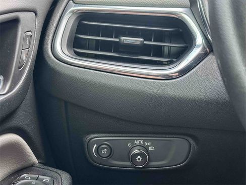 Used 2018 Chevrolet Equinox LS w/ LPO, Blackout Package image 34