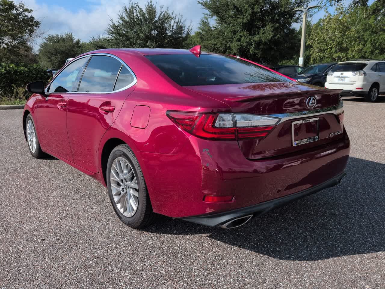 Used 2018 Lexus ES 350 w/ Luxury Package w/Wood Trim FWD image 4