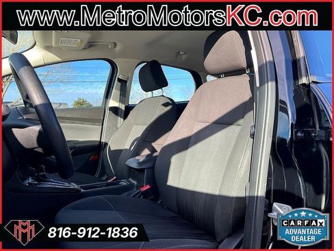 Used 2016 Ford Focus SE image 25