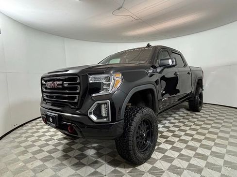 Used 2021 GMC Sierra 1500 AT4 w/ AT4 Premium Package AWD/4WD image 3