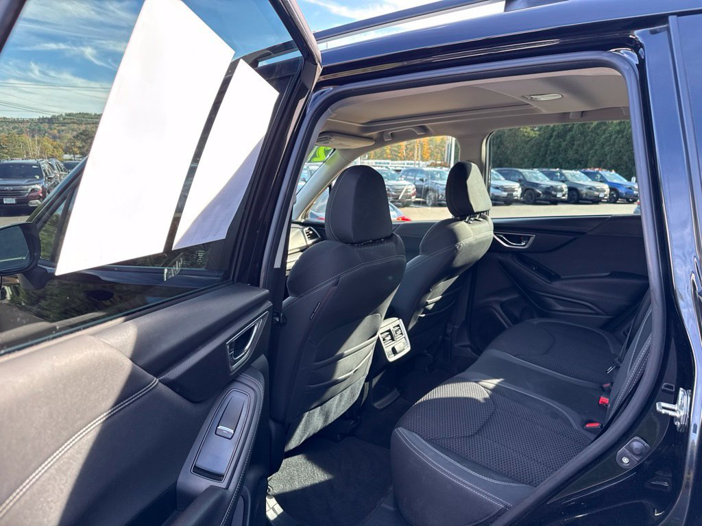 Used 2020 Subaru Forester Premium AWD/4WD image 17