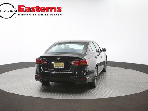 Used 2023 Nissan Altima 2.5 SR FWD image 37