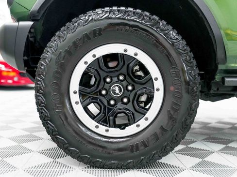 Used 2022 Ford Bronco Black Diamond w/ Sasquatch Package AWD/4WD image 36