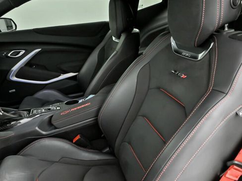 Used 2020 Chevrolet Camaro ZL1 image 21