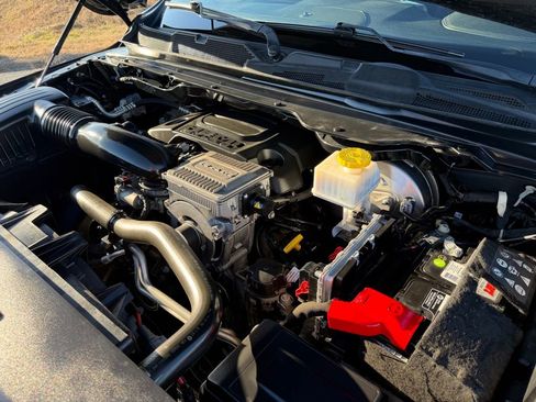 Used 2021 RAM 1500 Laramie w/ Sport Appearance Package image 42