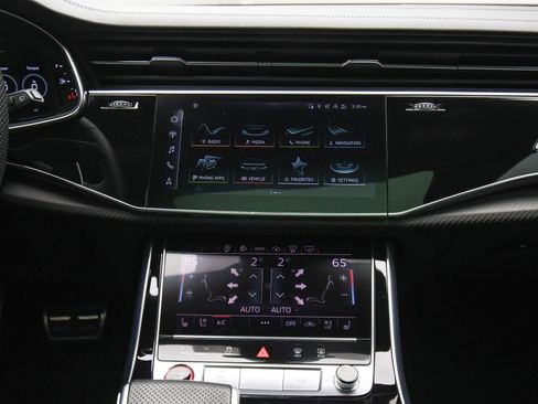 Used 2021 Audi RS Q8 w/ Black Optic Package image 39