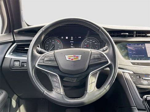 Used 2024 Cadillac XT5 Premium Luxury w/ Technology Package image 11