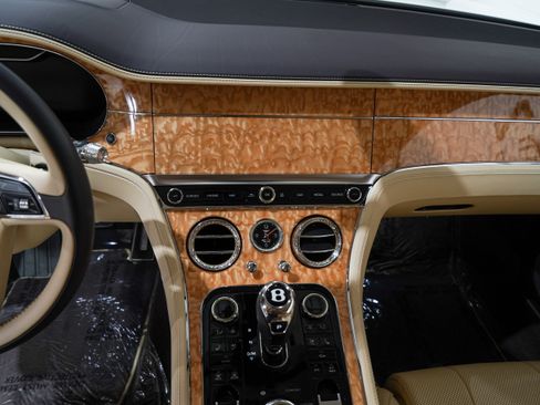 Used 2020 Bentley Continental GT AWD/4WD image 11