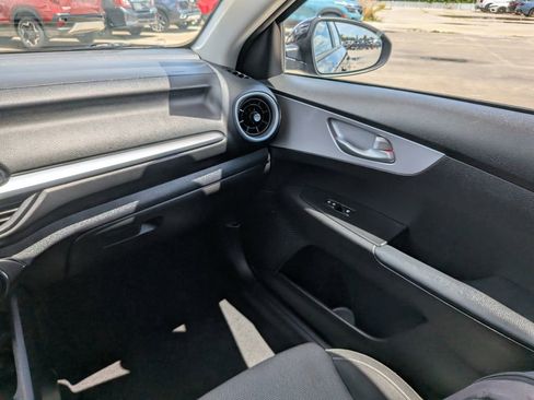 Certified 2024 Kia Forte LXS FWD image 15