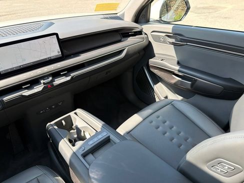 Certified 2024 Kia EV9 Wind AWD/4WD image 25