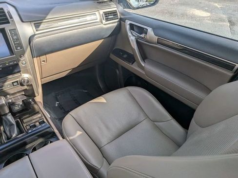 Used 2021 Lexus GX 460 Premium AWD/4WD image 18