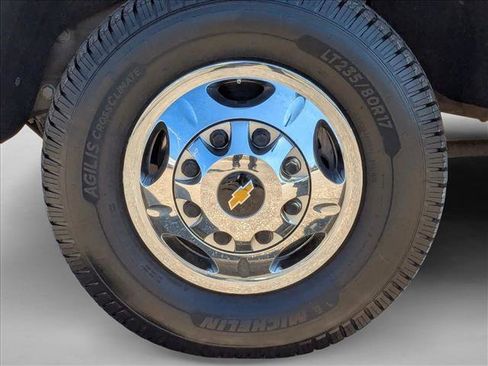 Used 2021 Chevrolet Silverado 3500 LT w/ Texas Edition image 24