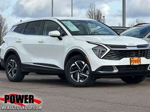 Certified 2025 Kia Sportage LX image 1