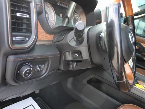 Used 2020 RAM 3500 Limited image 29