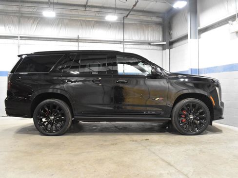 Used 2026 Cadillac Escalade V w/ LPO, ONYX Package AWD/4WD image 30