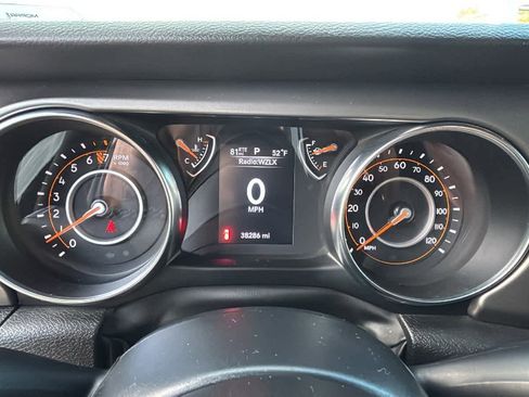 Used 2022 Jeep Wrangler Unlimited Sport image 14