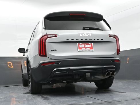 Used 2022 Kia Telluride SX w/ SX Prestige Package image 38
