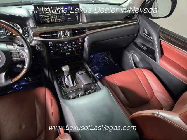 Used 2018 Lexus LX 570 4WD w/ Luxury Package image 18