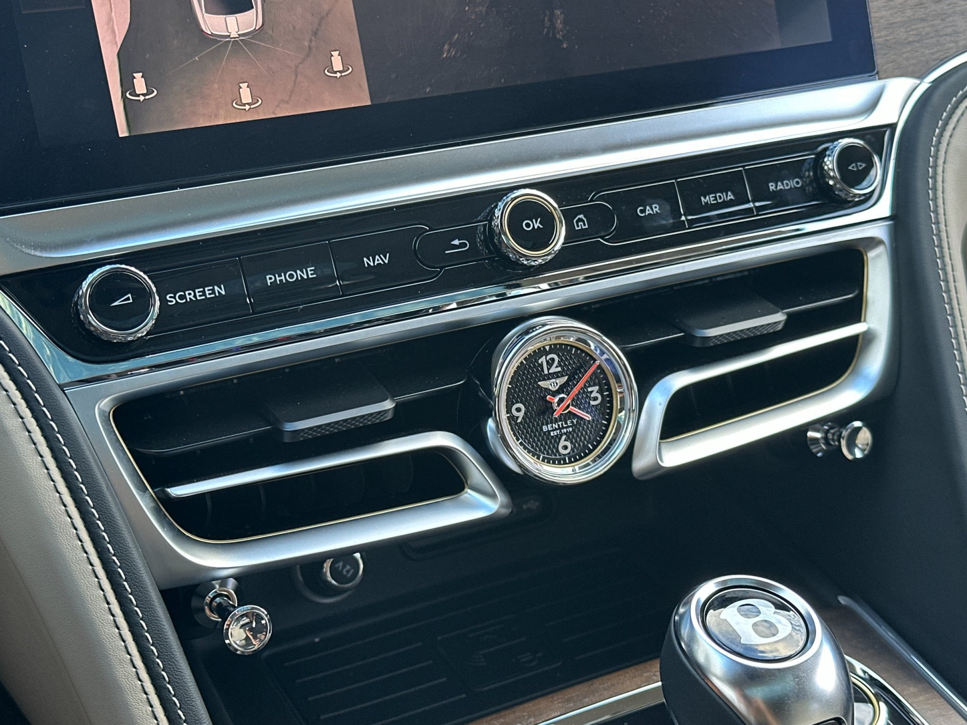 Used 2026 Bentley Flying Spur V8 AWD/4WD image 23