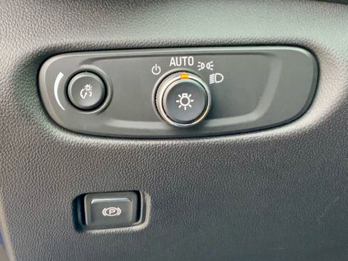 New 2025 Chevrolet Blazer LT w/ Midnight/Sport Edition image 48